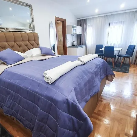 Herc Apartment *