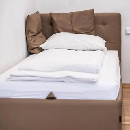 Herc Apartment *